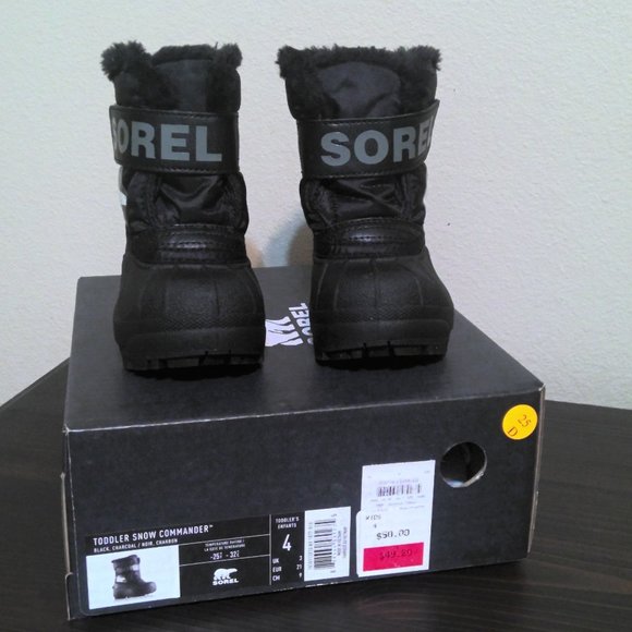 Size 4 Black, Charcoal Toddler's Infants SOREL Toddler Snow Commander Boots - Picture 1 of 4